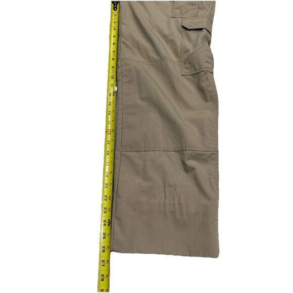 5.11 Tactical Women’s Sz 12 Khaki Defender Cargo Cropped Pants Utility Outdoors - Picture 5 of 13